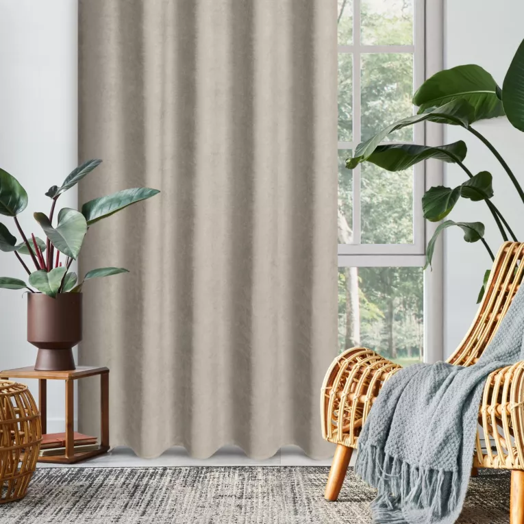 Zasłona beżowa z tkaniny welurowej 70x220 cm szerokość po zmarszczeniu fala 1:1,5 Dora