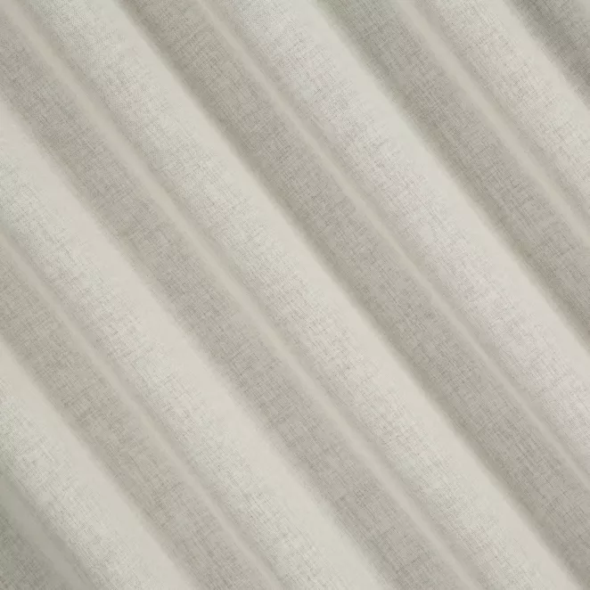 E8/3 Firana szyta na taśmie 5 cm perłowa z lekko połyskującej, luźnotkanej etaminy z efektem kreszowania, wykończona obciążnikiem