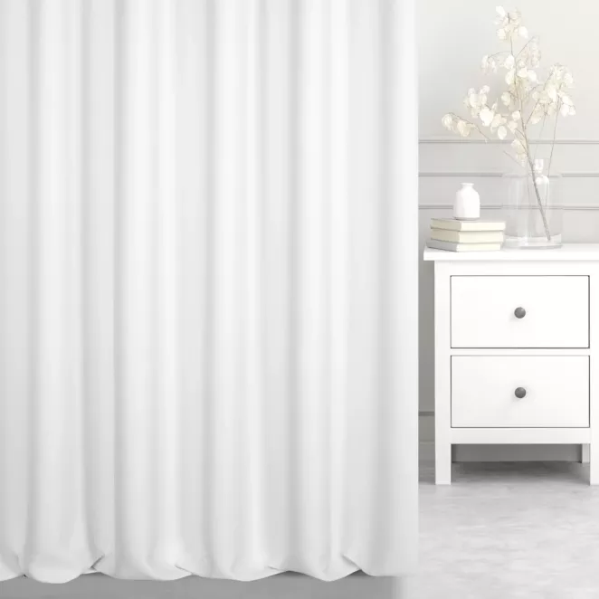 Zasłona szyta na taśmie 5 cm biała z gładkiej tkaniny typu blackout