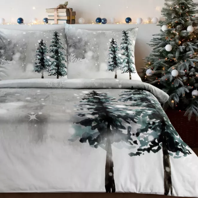 Pościel świąteczna 140x200 cm z satyny bawełnianej, kolor jasnoszary, biały zdobiona nadrukiem zimowego krajobrazu FOREST
