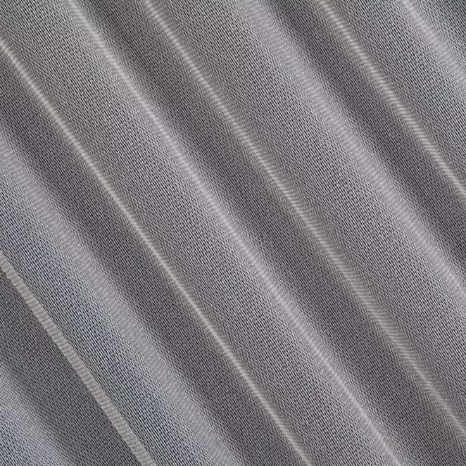 E13/4 Firana szyta na taśmie 5 cm kremowo srebrna z eleganckiej siatki w stylu glamour z połyskliwą nicią, wykończona obciążnikiem Italissima Eva Minge