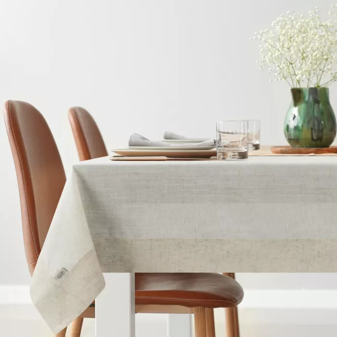 Obrus naturalny 140x180 cm NATU z ozdobną kryzą z tkaniny z dodatkiem lnu