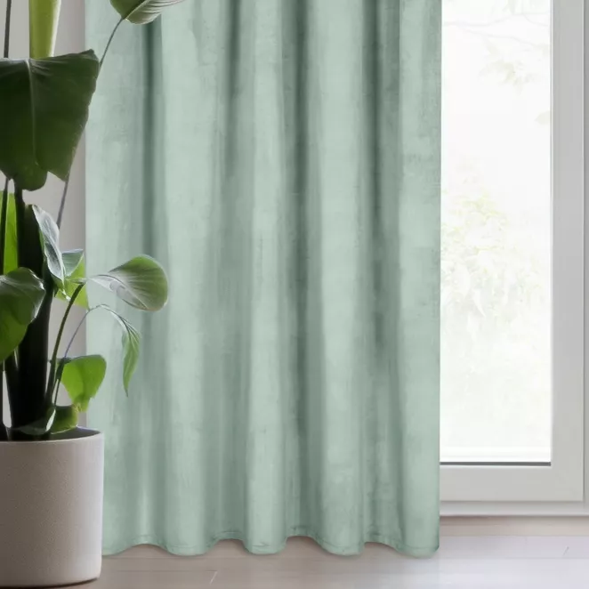 Zasłona jasnomiętowa z tkaniny welwetowej 140x270 cm taśma - ROSA - Design 91