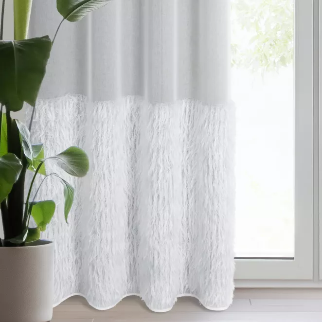 Firana biała z etaminy zdobiona pasem połyskującym moherową nicią 140x250 cm przelotka MARGARET 2