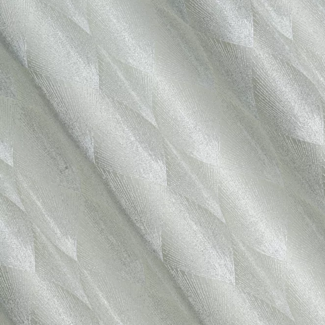 R181/1 Zasłona szyta na taśmie 5 cm kremowo srebrna z tkaniny w elegancki geometryczny wzór z błyszczącą nicią