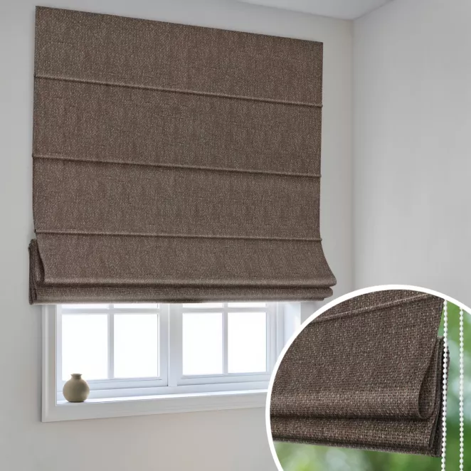 Roleta rzymska brązowo bordowa z tkaniny o grubym splocie i efektem melanżu