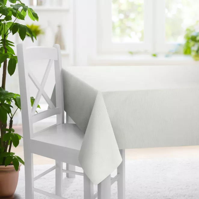 Obrus szyty FIONA kremowo szampański z dwustronnej tkaniny w paseczki z dodatkiem srebrnej nici