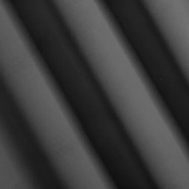 L107/10 Zasłona szyta na taśmie 5 cm grafitowa z gładkiej tkaniny zaciemniającej typu dimout