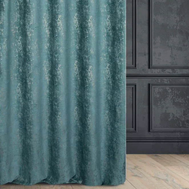 Tkanina zasłonowa szenilowa z marmurkowym wzorem podkreślonym złotą nicią z kolekcji Pierre Cardin