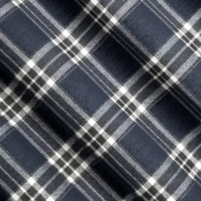 R187/9 Zasłona szyta na taśmie 5 cm granatowo naturalna z grubej, szenilowej tkaniny w elegancką kratę