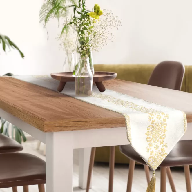 Bieżnik na stół biały 30x120 cm MAJORKA w stylu glamour zdobiony złotym ornamentem i chwostami