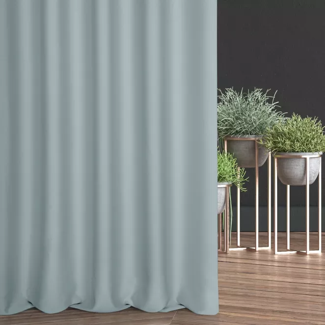 Zasłona szyta na taśmie 5 cm niebieska z gładkiej tkaniny typu dimout