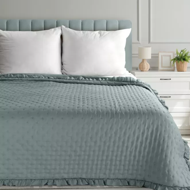 Narzuta szałwiowa 170x210 cm obszyta falbaną pikowana techniką hot press LIBI 3 Eurofirany Classic