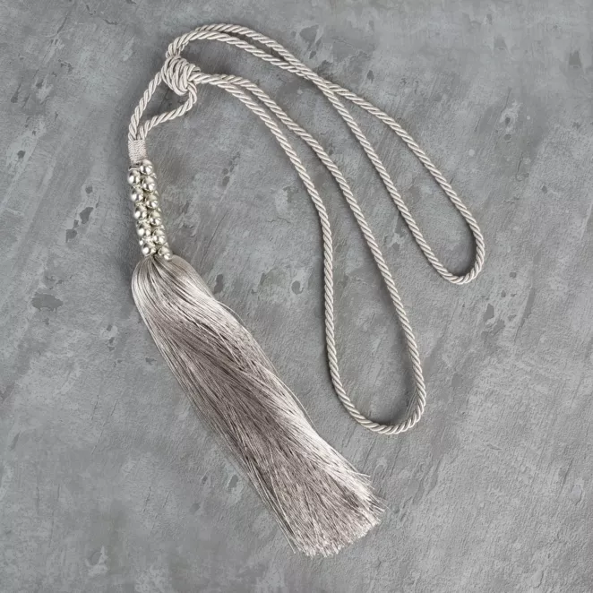 Dekoracyjny sznur NIVA do upięć z chwostem