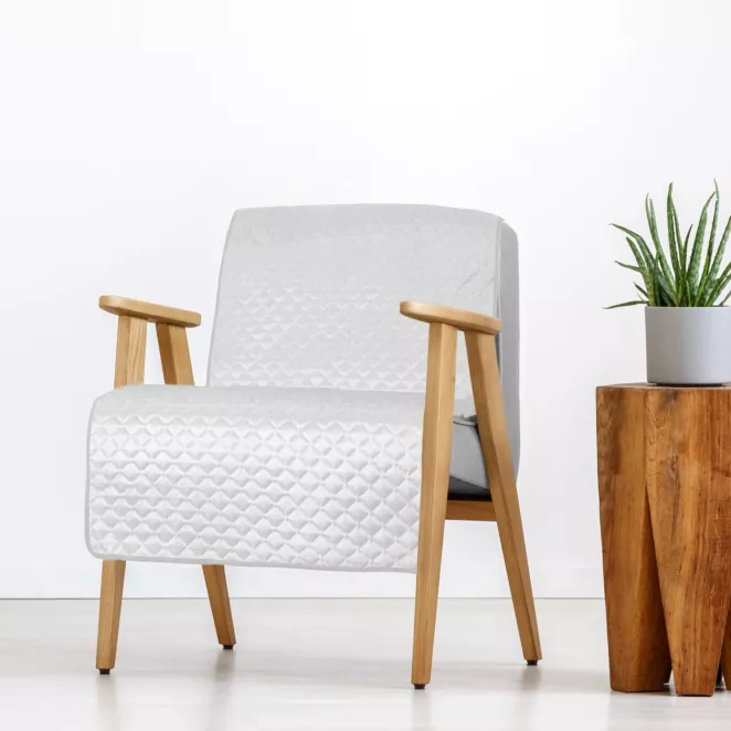 Narzuta welwetowa na fotel biała 70x160 cm pikowana w geometryczny wzór metodą hot press DIMON