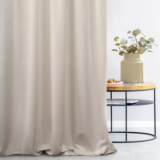 Zasłona szyta na taśmie 5 cm szarobeżowa z miękkiej tkaniny welwetowej