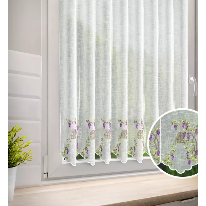 Tkanina firanowa zazdrostka z etaminy zdobiona haftem letnich pnących winogron