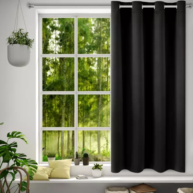 Zasłona czarna zaciemniająca gładka półmatowa 140x175 cm przelotka - LOGAN
