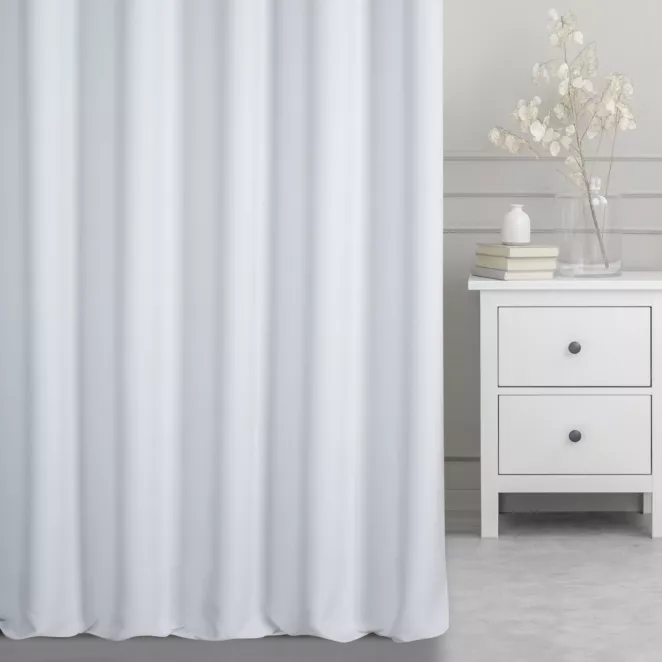 Zasłona szyta na taśmie 5 cm biała z miękkiej tkaniny o welurowej strukturze i wyraźnym splocie