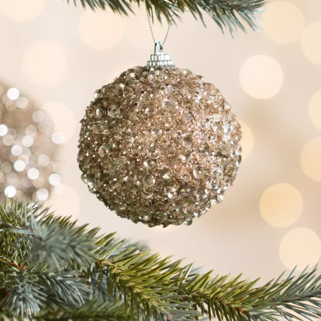 Bombka choinkowa zdobiona cekinami i koralikami