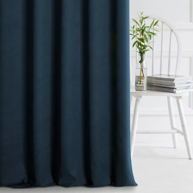 Zasłona szyta na taśmie 5 cm DORA - HIT granatowa z miękkiej tkaniny o welurowej strukturze