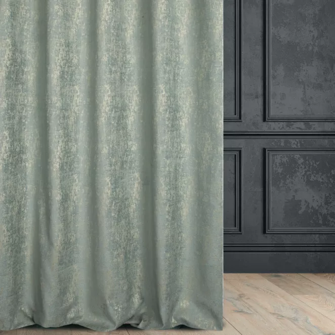 Tkanina zasłonowa szenilowa z marmurkowym wzorem podkreślonym złotą nicią z kolekcji Pierre Cardin