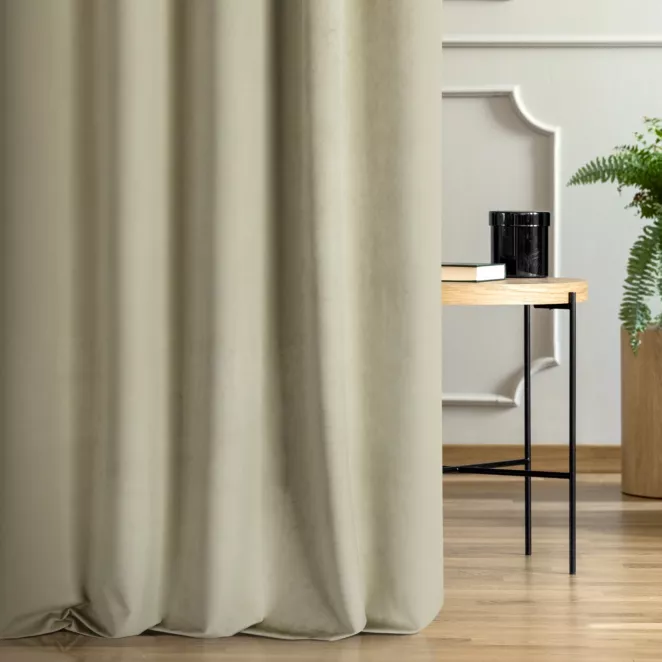 Zasłona szyta na flexach ENYA ciemnobeżowa z miękkiej półmatowej tkaniny welwetowej