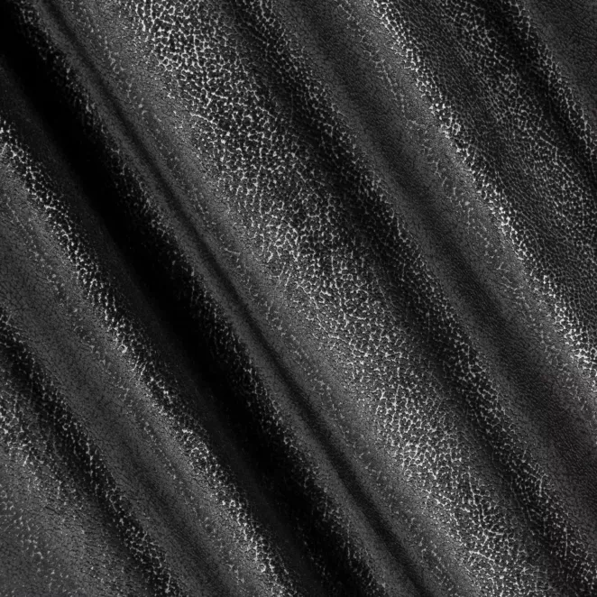 M179/1 Zasłona szyta na taśmie 5 cm SAFARI czarna z miękkiej welwetowej tkaniny w wytłaczany drobny wzór