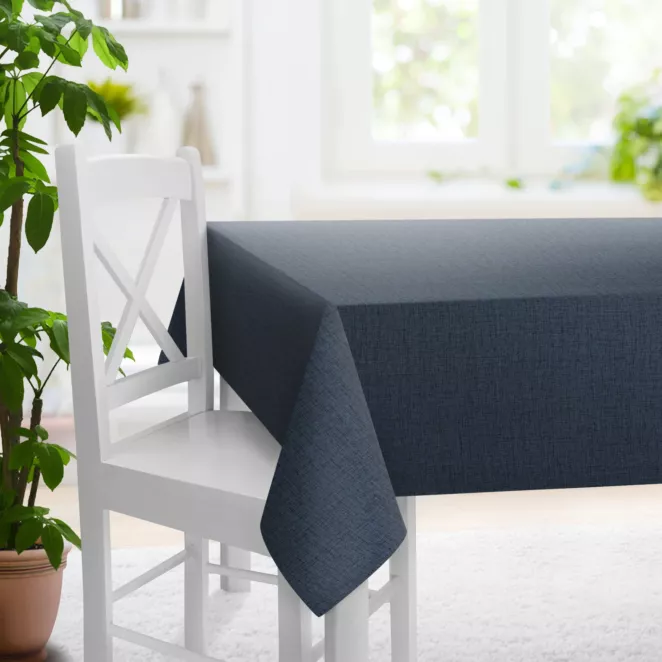 Obrus szyty granatowy z tkaniny w stylu eko o naturalnym splocie