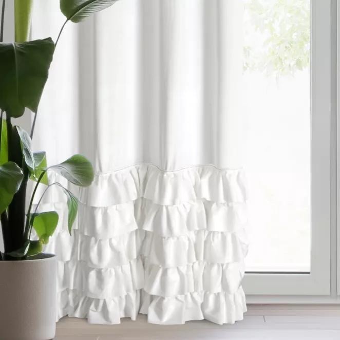 Zasłona welwetowa biała zdobiona falbanami i lśniącymi akcentami 140x250 cm przelotka - CARLI