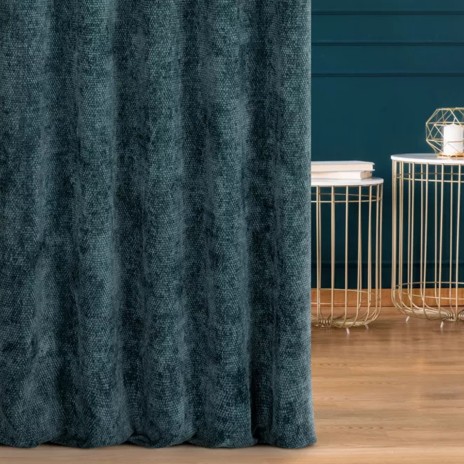 Zasłona szyta na taśmie 5 cm granatowa z miękkiej tkaniny szenilowej