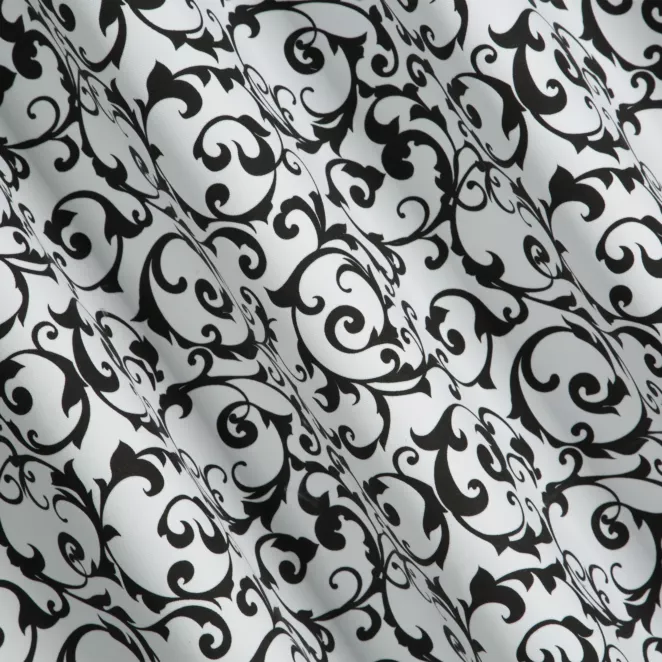 L112/6 Zasłona szyta na taśmie 5 cm biało czarna z miękkiej tkaniny z nadrukiem w fantazyjny wzór