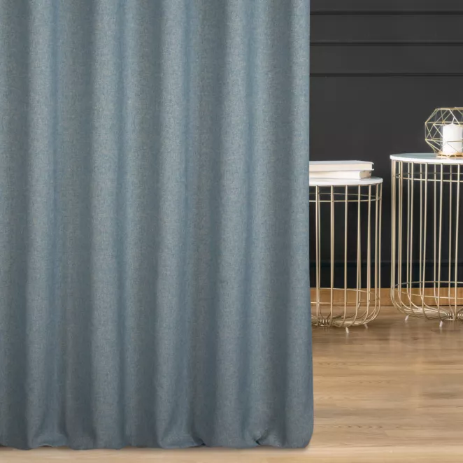 Zasłona szyta na taśmie 5 cm błękitna z tkaniny w stylu eko i efektem melanżu