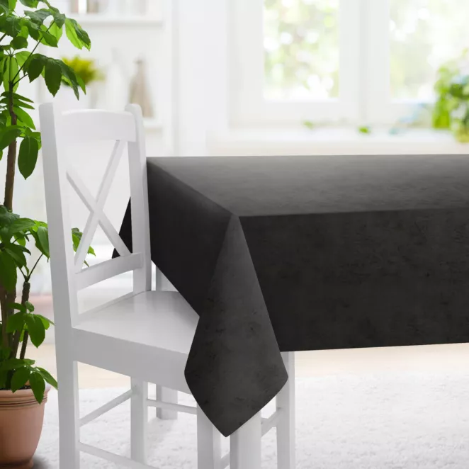 Obrus szyty ALIKKA czarny z imitacji skóry, miękkiej a równocześnie wytrzymałej