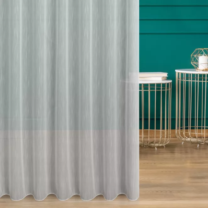 Firana szyta na taśmie 5 cm biała matowa z efektem pionowych prążków, wykończona obciążnikiem