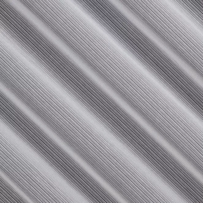 E33/2 Firana szyta na taśmie 5 cm jasnoszara z drobnej siatki w pionowe prążki, wykończona obciążnikiem