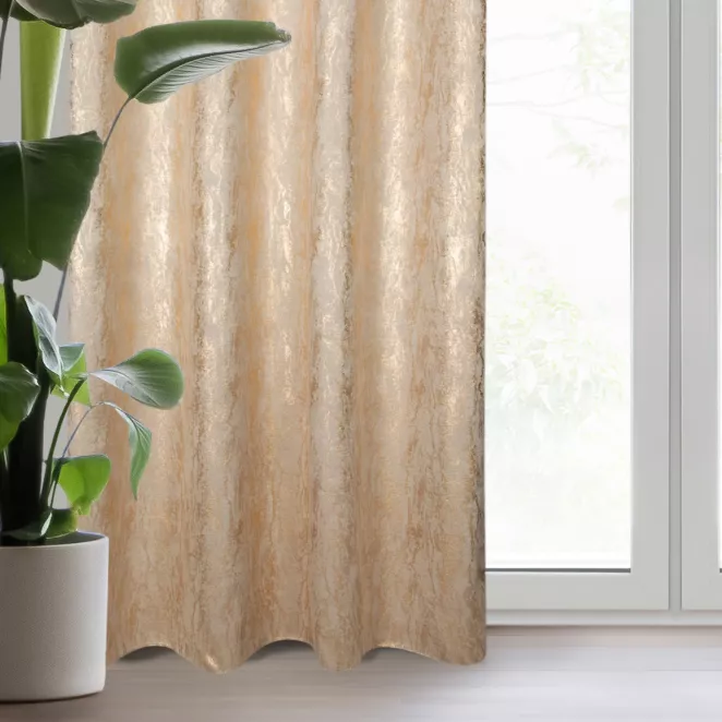 Zasłona beżowo, szampańska zdobiona błyszczącym wzorem z tkaniny zaciemniającej 140x250 przelotka - ELISE