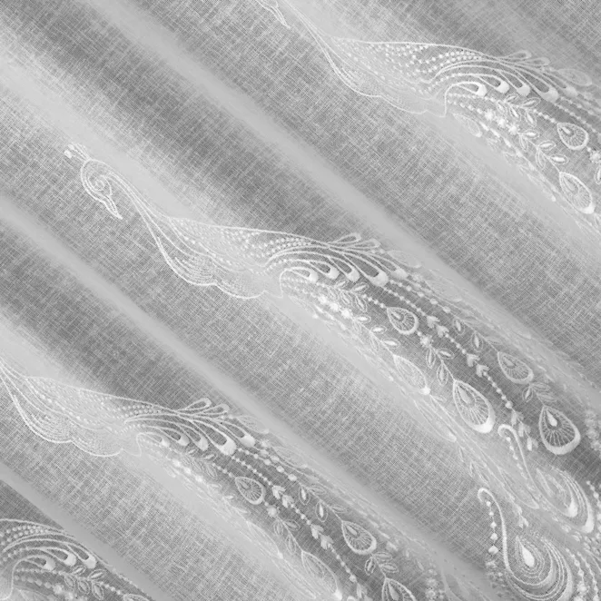 E113/4 Firana szyta na taśmie 5 cm naturalna z cienkiej matowej etaminy zdobionej kordonkową aplikacją Italissima Eva Minge