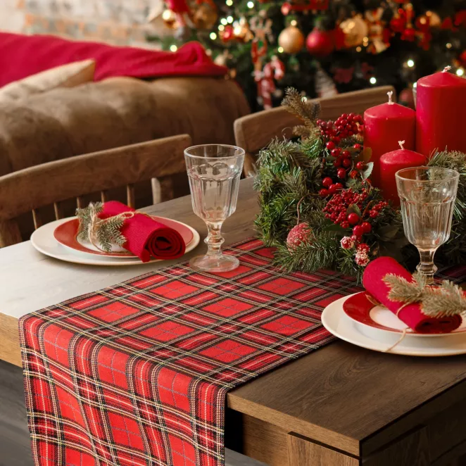 Bieżnik na stół czerwony 40x180 cm gobelinowy LOOK świąteczny w kratę