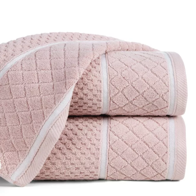 Ręcznik kąpielowy 50x90 cm bawełniany zero twist pudrowy o ryżowej strukturze 550 g/m2 FAVORI