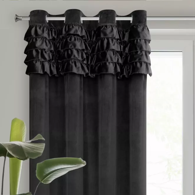 Zasłona welwetowa czarna zdobiona falbanami 140x250 cm przelotka - ERIN