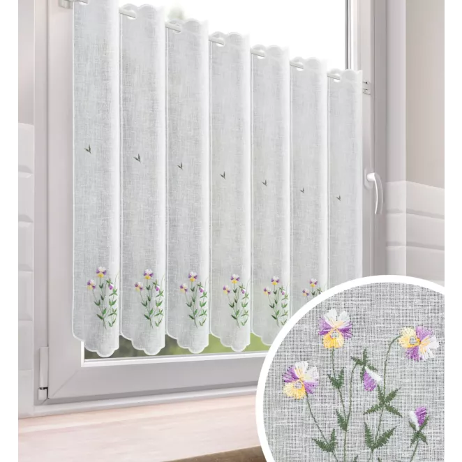 Tkanina firanowa zazdrostka zdobiona haftem bratków