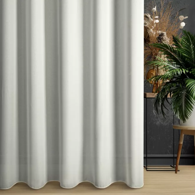 Firana szyta na taśmie 5 cm kremowa z bardzo miękkiej, delikatnej krepy, wykończona obciążnikiem