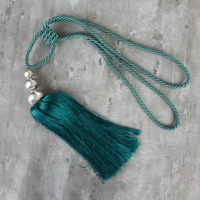 Dekoracyjny sznur do zasłon EMILIA upinacz z ozdobnym chwostem
