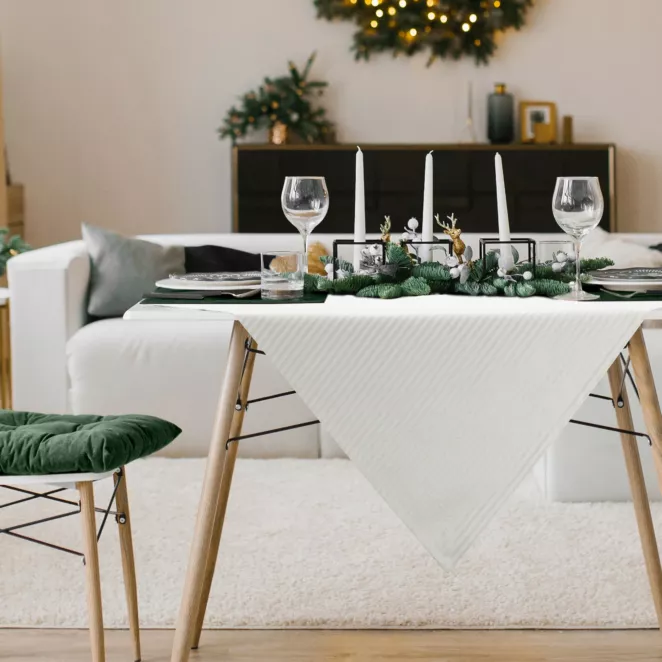 Obrus na stół naturalny 85x85 cm z żakardowej tkaniny FLASH świąteczny w prążki przetykany szampańską nicią