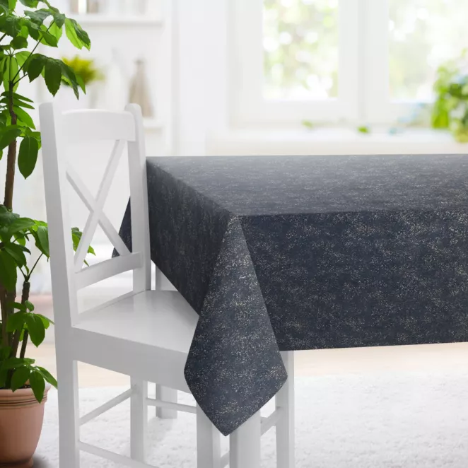 Obrus szyty STONE niebieski z grubej welwetowej tkaniny w drobny połyskujący wzór