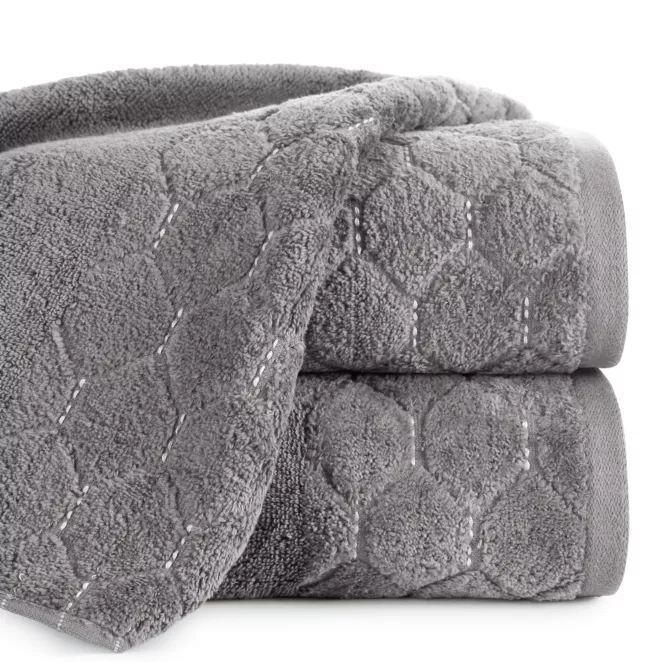 Ręcznik kąpielowy 70x140 cm bawełniany kolor stalowy z welwetową geometryczną bordiurą 500 g/m2 LUMIA