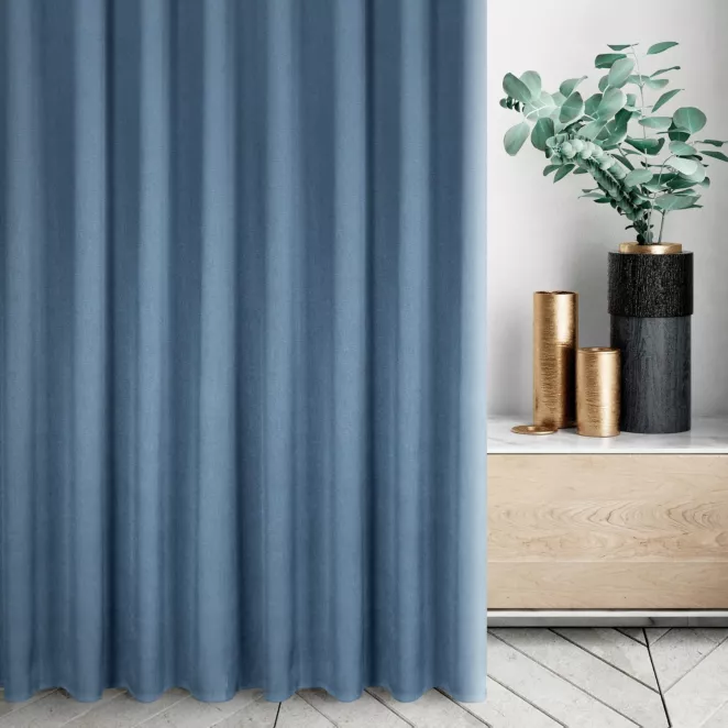 Zasłona szyta na taśmie 5 cm ciemnoniebieska z tkaniny strukturalnej z delikatnym połyskiem