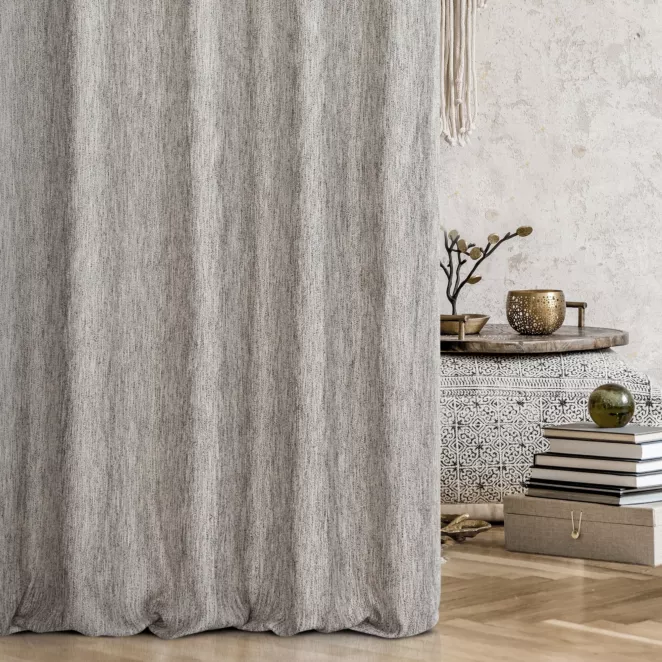 Zasłona szyta na taśmie 5 cm popielata z tkaniny o naturalnym splocie i efektem melanżu, z dodatkiem nici metalicznej Italissima Eva Minge