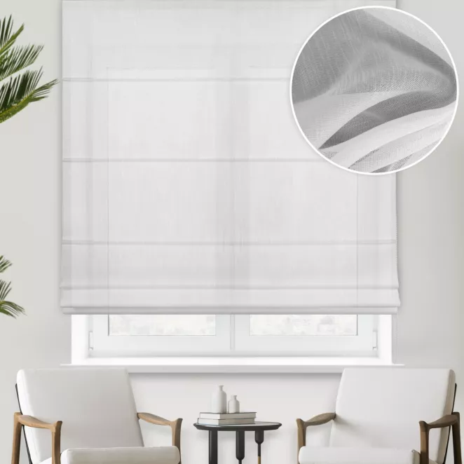 Roleta rzymska biała z matowej tkaniny wykończonej obciążnikiem